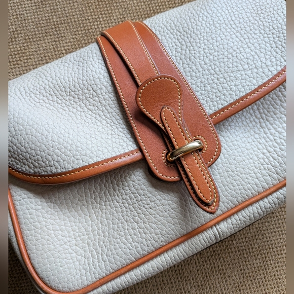 Dooney & Bourke Vintage AWL Bone & British Tan Cavalry Body Bag - Made in USA - Picture 10 of 16